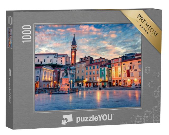 Puzzel 1000 stukjes „Spectaculair uitzicht 's avonds op het Tartini-plein in het oude centrum van Piran, Slovenië“