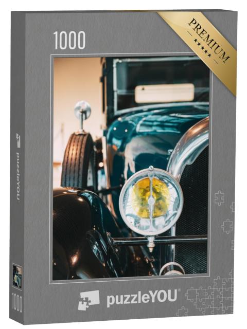 Puzzel 1000 stukjes „Koplamp van een zwarte retro oldtimer“