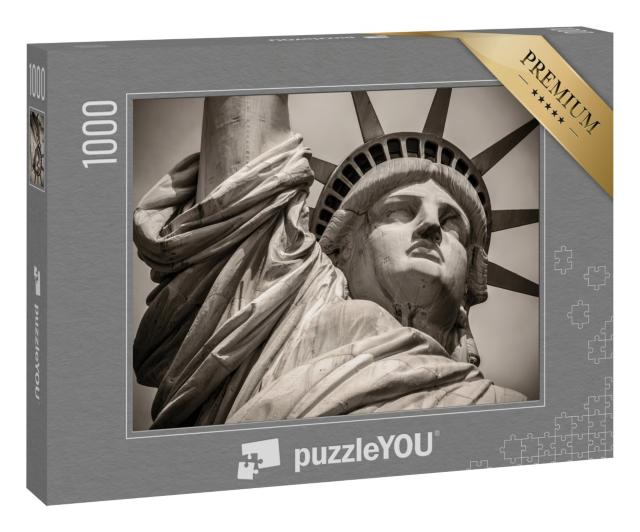 Puzzle 1000 Teile „Nahaufnahme der Freiheitsstatue in schwarz-weiß“