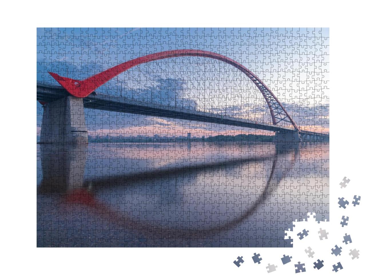 Puzzle 1000 Teile „Bugrinsky Brücke über den Fluss Ob, Nowosibirsk, Russland“