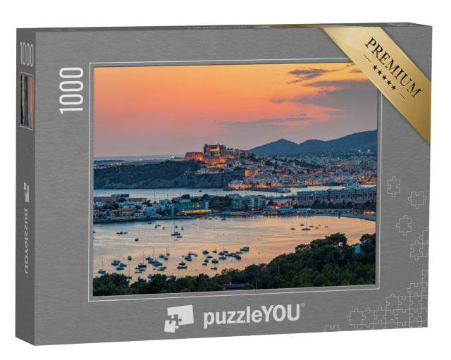 Puzzel 1000 stukjes „Prachtig uitzicht op Ibiza-stad in de avond, Spanje“