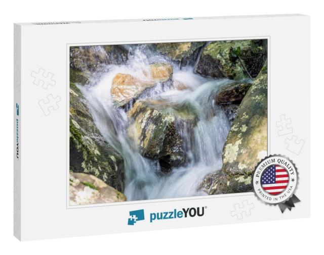 Usa, Virginia, Shenandoah National Park, Rose River Falls... Jigsaw Puzzle