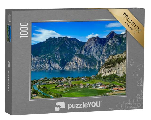 Puzzel 1000 stukjes „Indrukwekkend bergpanorama op het Gardameer, Italië“