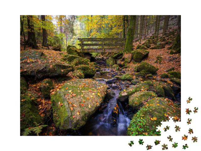 Puzzle 1000 Teile „Silberbachtal: der Teutoburger Wald im Herbst, Horn-Bad Meinberg, Detmold“