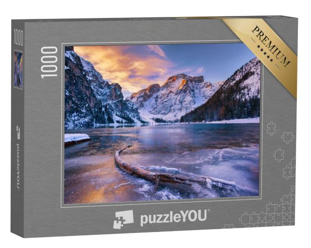 Puzzel 1000 stukjes „Zonsopgang in de winter boven het meer van Braies, Dolomieten, Italië“