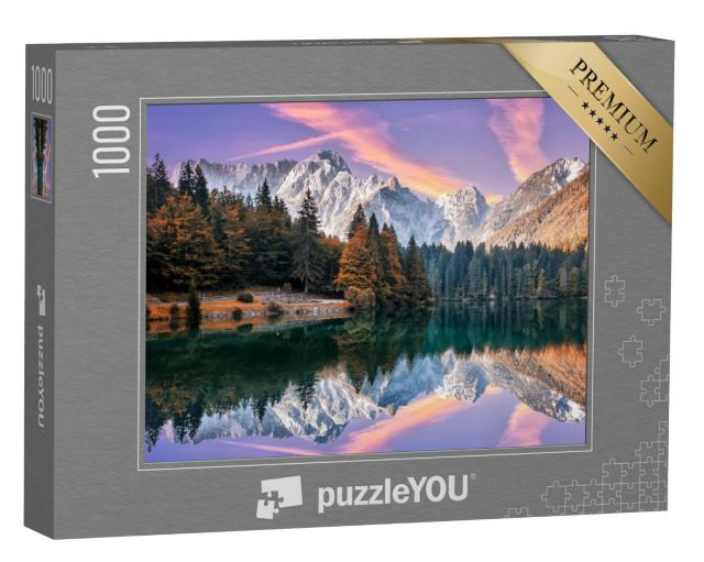 Puzzel 1000 stukjes „Zonsopgang in de herfst bij het Fusinemeer voor de Mangart“