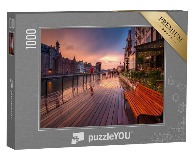 Puzzel 1000 stukjes „Gdansk met mooie oude stad aan de rivier de Motlawa bij zonsondergang, Polen“