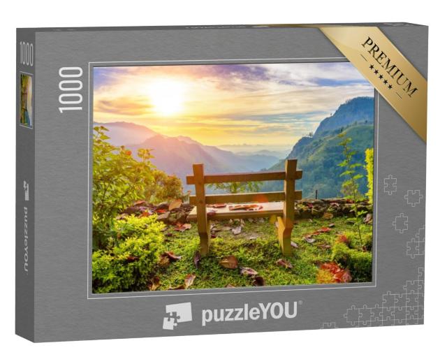 Puzzel 1000 stukjes „Een bankje met uitzicht op de prachtige bergvallei bij zonsopgang, Ella, Sri Lanka“