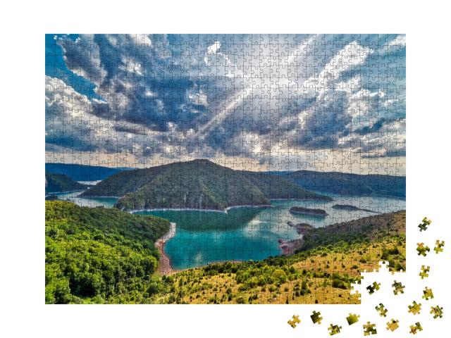 Puzzle 1000 Teile „Aussichtspunkt auf den See Uvac, Zlatar, Serbien“