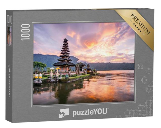 Puzzel 1000 stukjes „Hindoetempel in het landschap van de Bratan Zee, Bali, Indonesië“