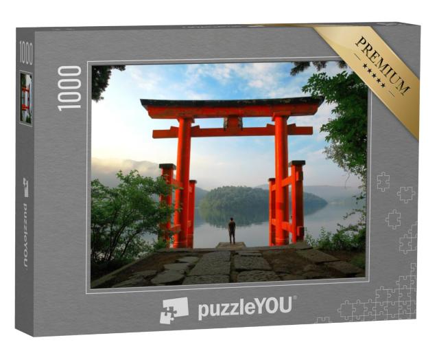 Puzzel 1000 stukjes „Torii poort van het Hakone heiligdom aan het Ashimeer in Japan“