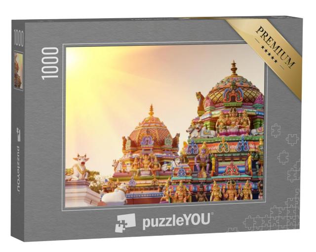 Puzzel 1000 stukjes „Landschap bij een tempel in India: kleurrijke gopura“