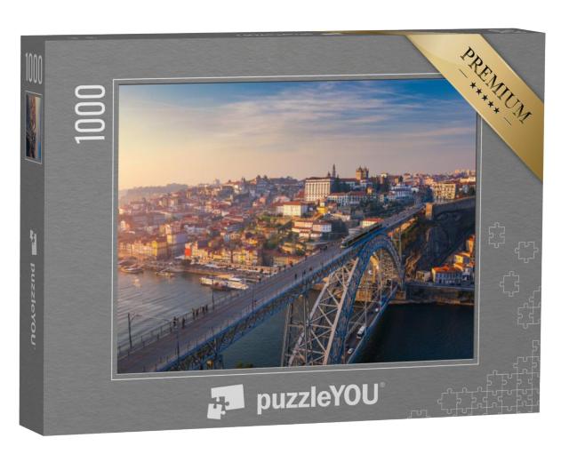 Puzzel 1000 stukjes „Panoramische luchtfoto van Dom Luis Bridge bij zonsondergang, Porto, Portugal“