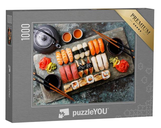 Puzzel 1000 stukjes „Sushi set nigiri en sushi rollen met thee“