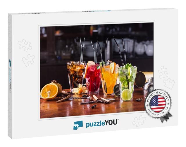 Whiskey-Cola Cocktail, Mojito-Cocktail, Orange Cocktail... Jigsaw Puzzle