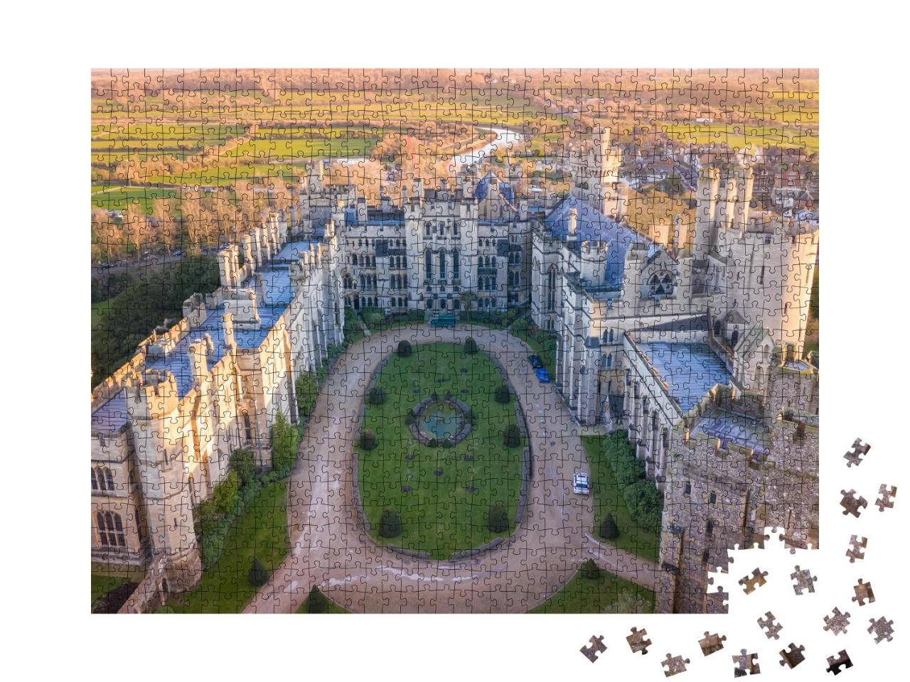 Puzzle 1000 Teile „Schloss Arundel, West Sussex, England, Vogelperspektive auf den Innenhof“