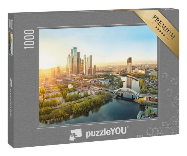 Puzzle 1000 Teile „Sonnenaufgang über Moskau“