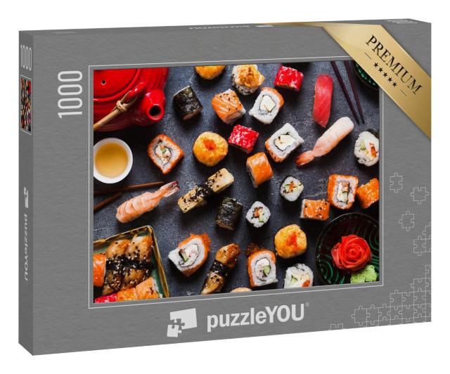 Puzzle 1000 Teile „Nigiri und Sushi-Rollen, serviert mit Wasabi und Ingwer, Ansicht von oben“