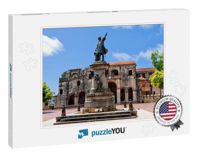 Columbus Statue & Cathedral, Parque Colon, Santo Domingo... Jigsaw Puzzle