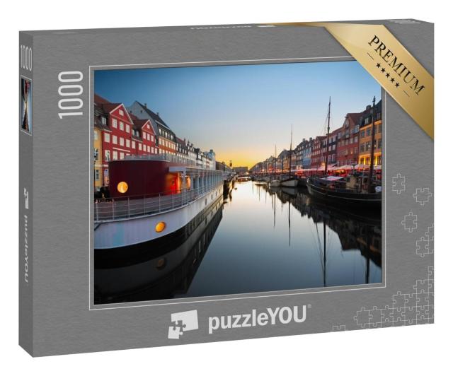 Puzzle 100 Teile „Schiffe in Nyhavn bei Sonnenuntergang, Kopenhagen in Dänemark“