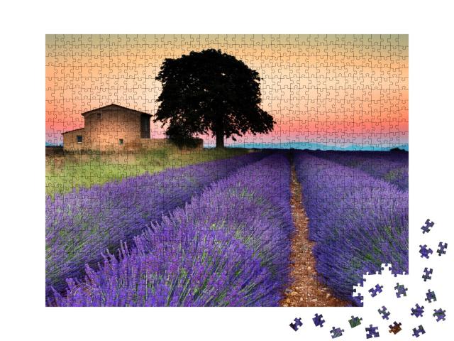 Puzzle 1000 Teile „Sonnenuntergang über der Provence, Frankreich“