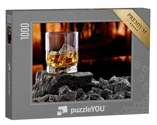 Puzzel 1000 stukjes „Glas whisky met zonsondergang“