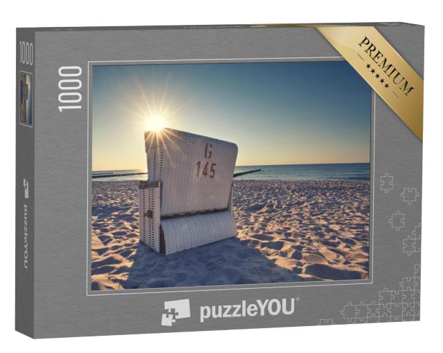 Puzzel 1000 stukjes „Zonsondergang met een witte strandstoel aan de Oostzee“