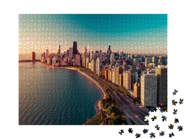 Puzzle 1000 Teile „Skyline von Chicago mit Sonnenaufgang und Lake Michigan“