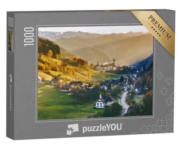 Puzzel 1000 stukjes „Traditionele huizen: Panoramisch uitzicht op Münstertal in het Zwarte Woud, Duitsland“