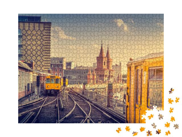Puzzle 1000 Teile „Berliner U-Bahn mit Oberbaumbrücke bei Sonnenuntergang, Deutschland“