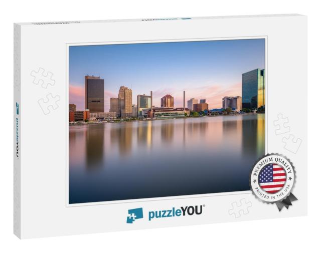 Toledo, Ohio, USA Downtown Skyline on the Maumee River At... Jigsaw Puzzle