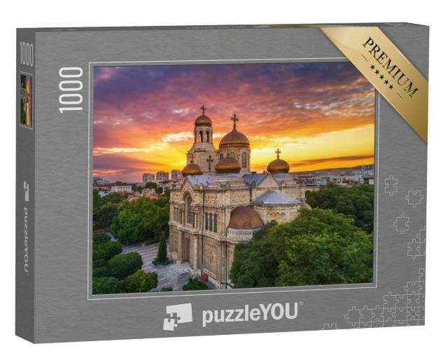 Puzzel 1000 stukjes „Zonsondergang boven de kathedraal van Maria Hemelvaart in Varna“