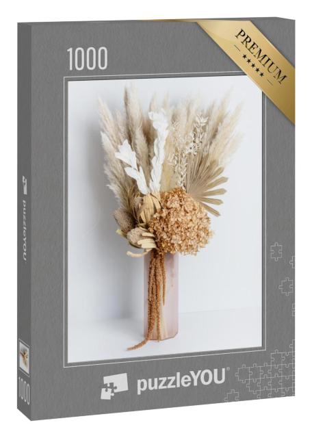 Puzzle 1000 Teile „Trockenblumenarrangement mit Banksia, Hortensien, Pampasgras, Palmwedeln“