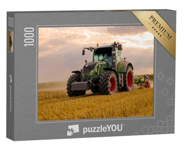 Puzzel 1000 stukjes „Groene tractor ploegt een graanveld“