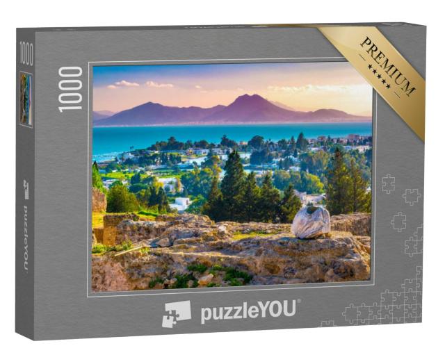 Puzzel 1000 stukjes „Uitzicht vanaf Byrsa heuvel met oude overblijfselen van Carthago, Tunis, Tunesië“