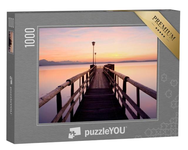 Puzzel 1000 stukjes „Dok in het avondlicht bij Chieming aan de Chiemsee, Duitsland“