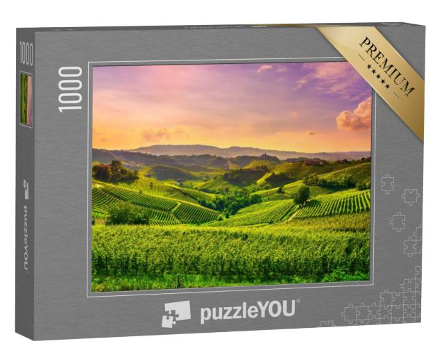 Puzzel 1000 stukjes „Panorama bij zonsondergang van de Langhe wijngaarden“