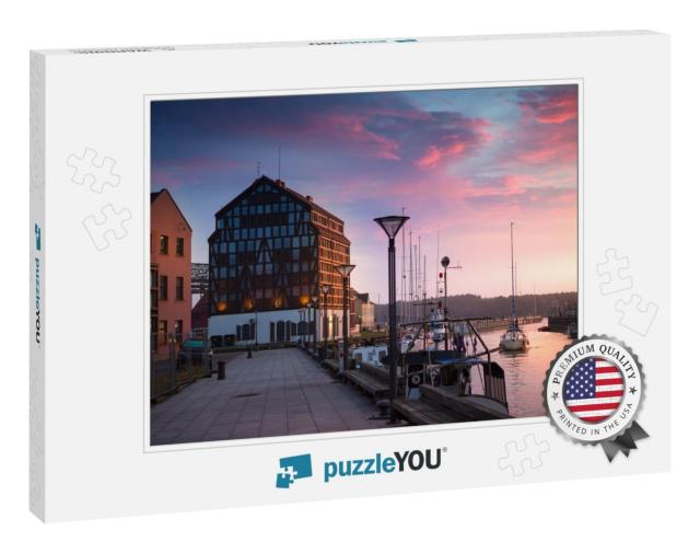 Sunset in the Klaipeda Port, Lithuania... Jigsaw Puzzle