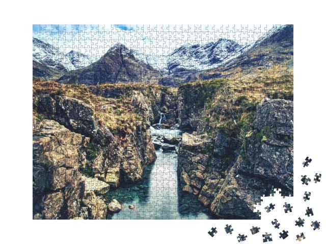 Puzzle 1000 Teile „Legendäre Fairy Pools am Fuße der Black Cuillin Mountains, Isle of Skye, Schottland“
