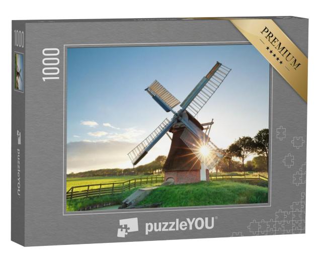 Puzzel 1000 stukjes „Ochtendzon achter een Nederlandse windmolen, Groningen“