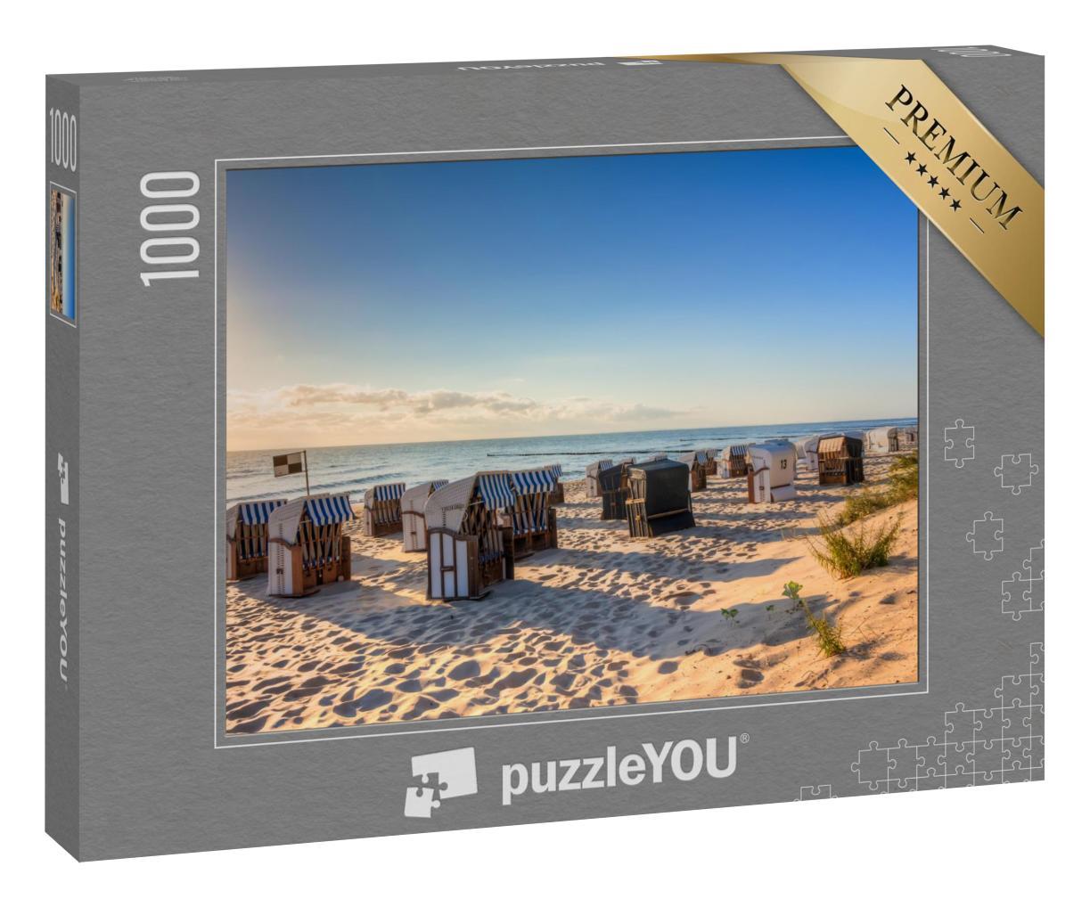 Puzzle 1000 Teile „Strand mit vielen Strandkörben am Morgen nach Sonnenaufgang“