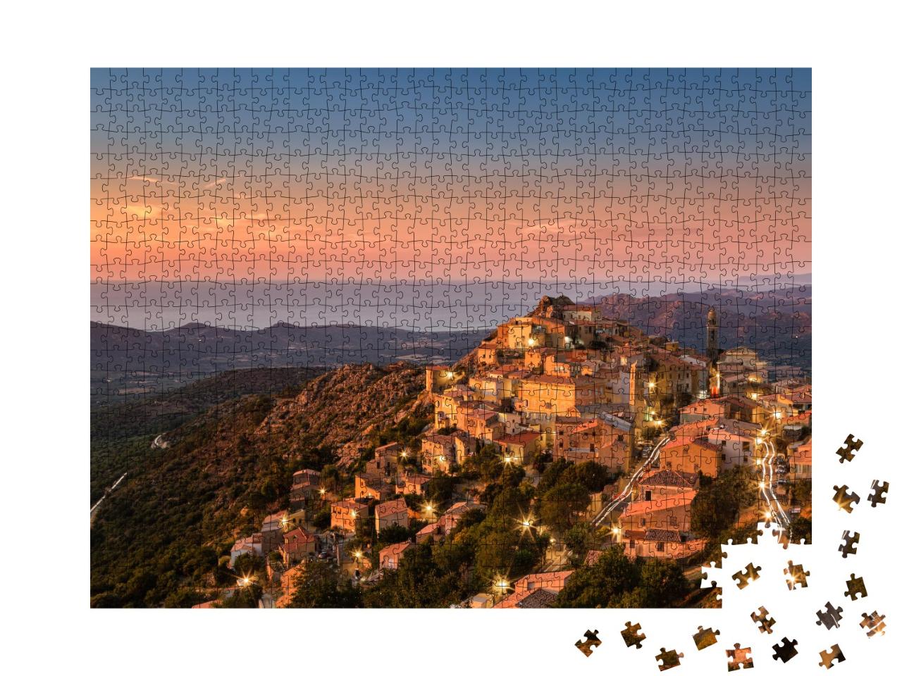 Puzzle 1000 Teile „Speloncato auf Korsika am späten Abend mit Lichtern, Frankreich“