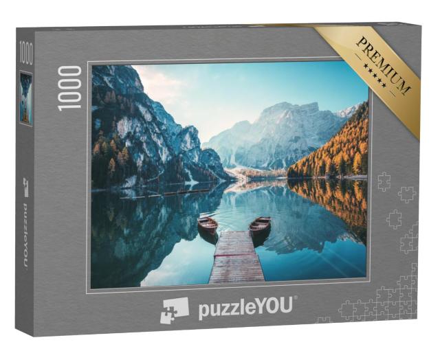 Puzzel 1000 stukjes „Boten op het meer van Braies in de Dolomieten, Zuid-Tirol, Italië“