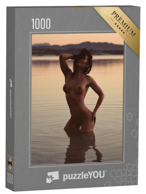 Puzzel 1000 stukjes „Erotische kunst: Naakte vrouw in water“