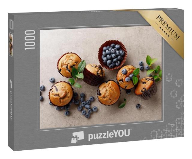 Puzzle 1000 Teile „Blaubeer-Muffins mit frischen Beeren, Ansicht von oben“