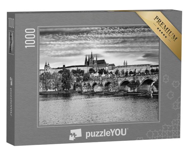 Puzzel 1000 stukjes „Uitzicht op het centrum van Praag met het kasteel Hradčany en de Karelsbrug, Tsjechië“