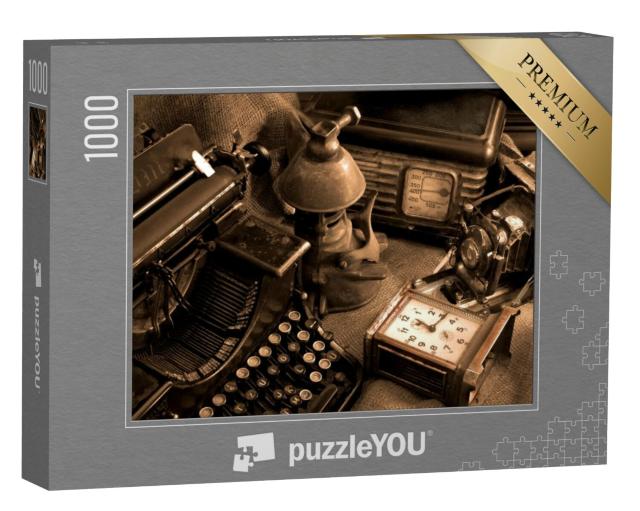 Puzzel 1000 stukjes „Vintage stilleven met oude typemachine, retro camera en radio“