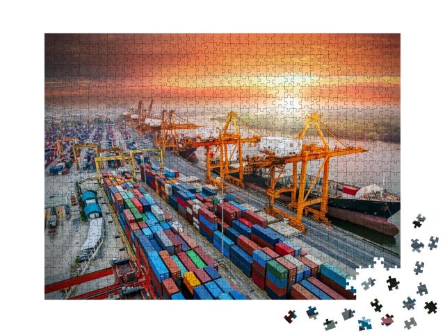 Puzzle 1000 Teile „Container-Frachtschiffe und Kranbrücken im Hafen“