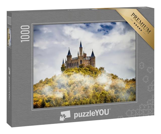 Puzzle 1000 Teile „Burg auf einem Berg im Nebel unter Wolken, Hohenzollern, Deutschland“