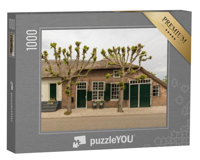 Puzzel 1000 stukjes „Prieelbomen voor een oude boerderij in Leerbroek“